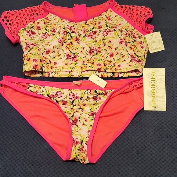 2pc Swimsuit - Picture 1 of 2